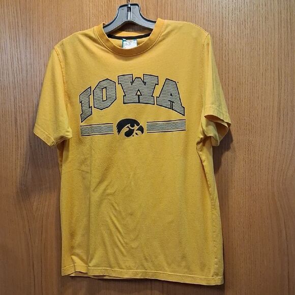 Hawkeyes, Unisex, Colosseum, Size M., Short Sleeve Shirt - Picture 1 of 4